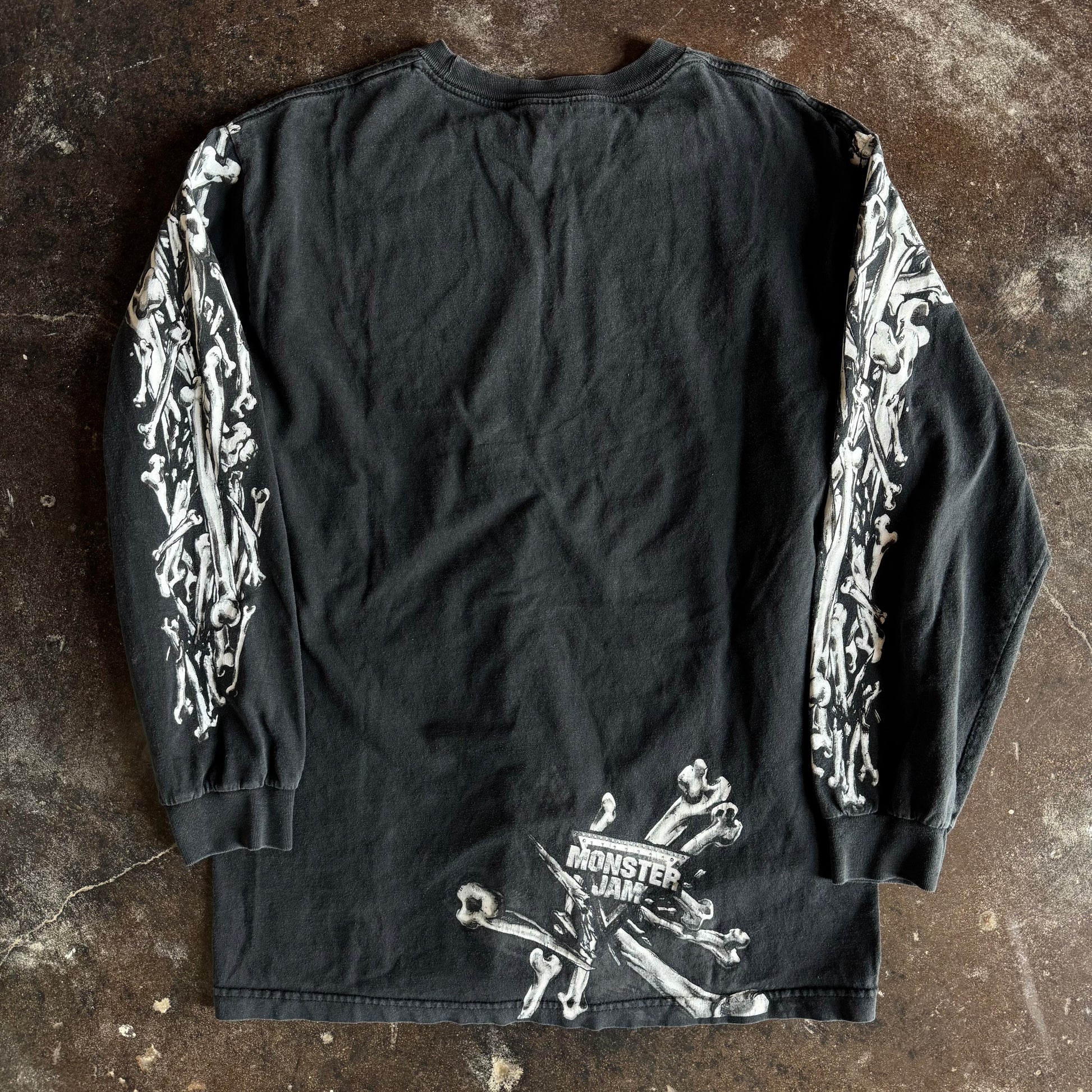 Y2K Grave Digger Skull Pile Longsleeve (L)
