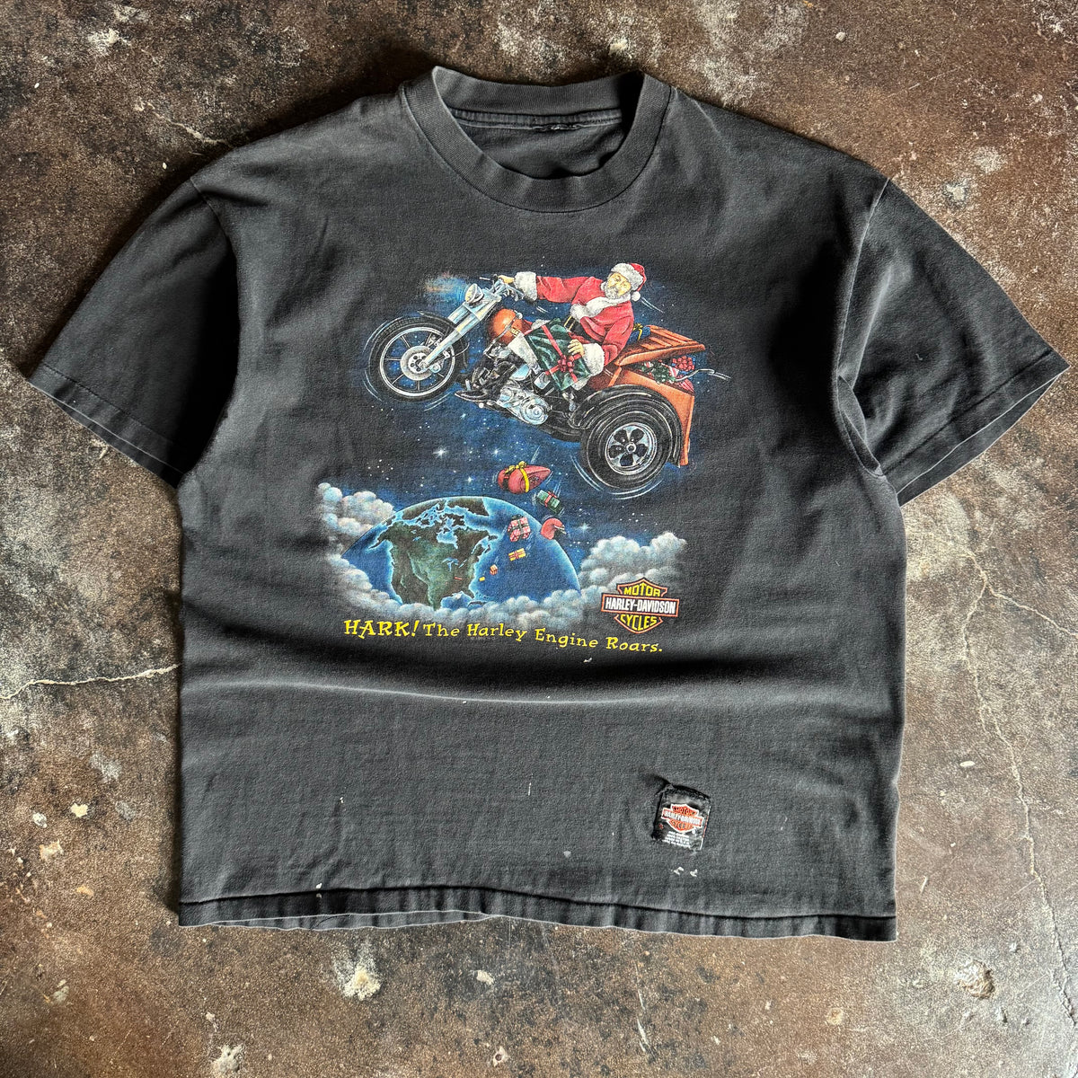 90’s Harley Santa Hark The Engine Roars Tee (XL)