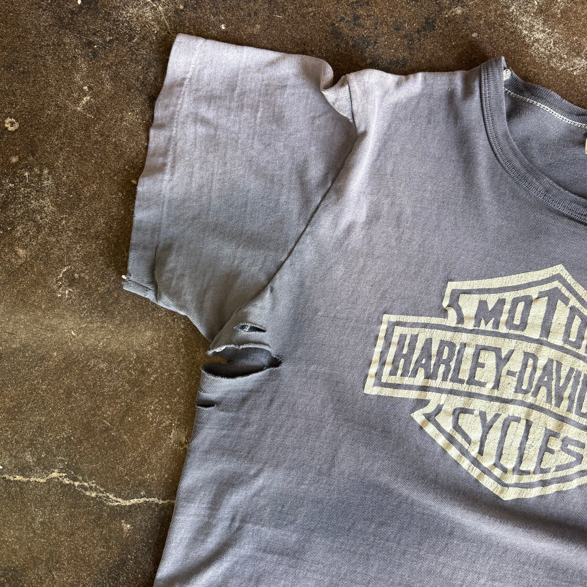 80’s Harley White Emblem Sun Faded Tee (L)
