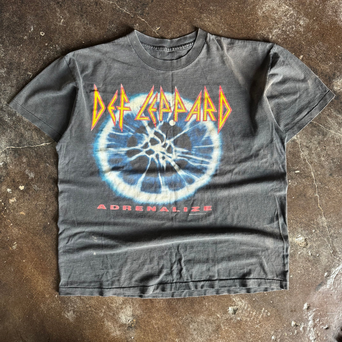 90’s Def Leppard Adrenalize Faded Tee (XL)