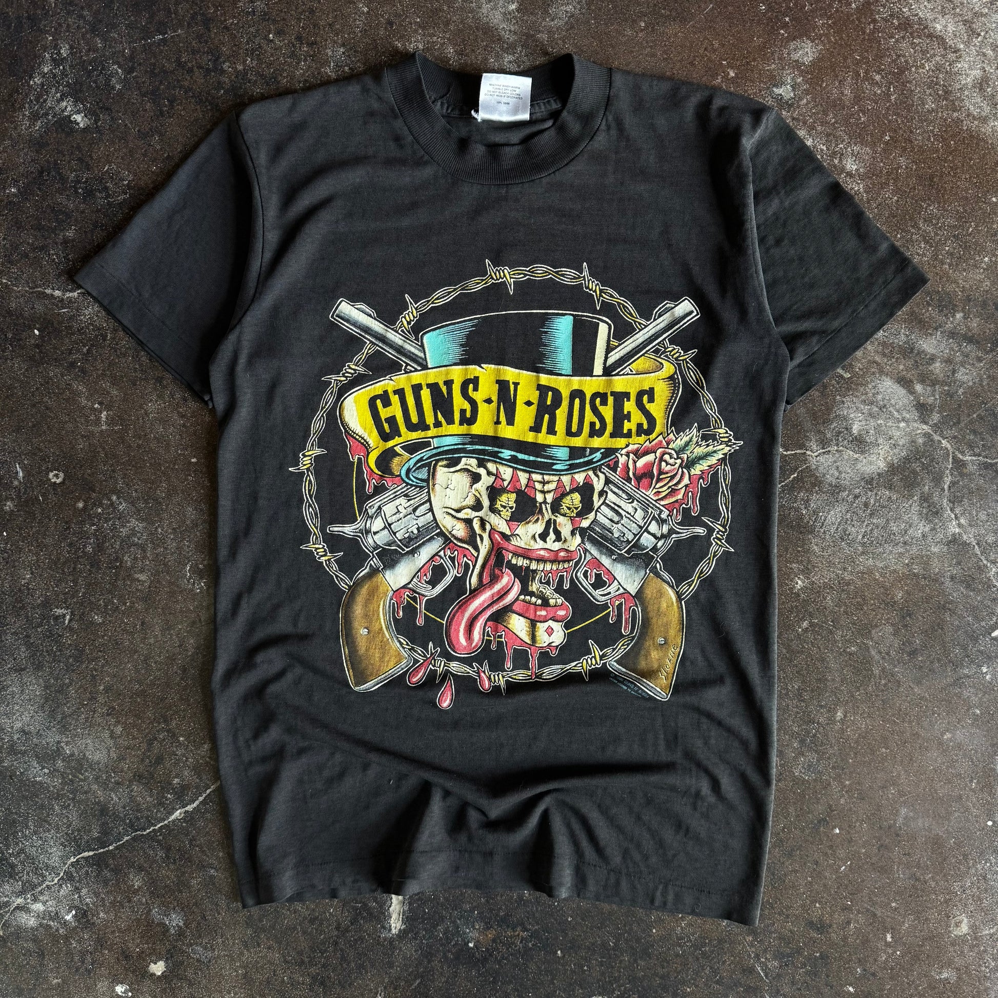 90’s Guns N Roses Skull Band Tour Tee (M)