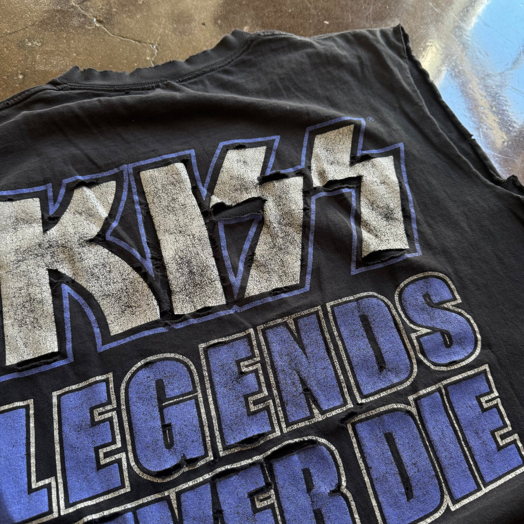 ‘00 Kiss Legends Never Die Distressed Cut Off Tee (XL)