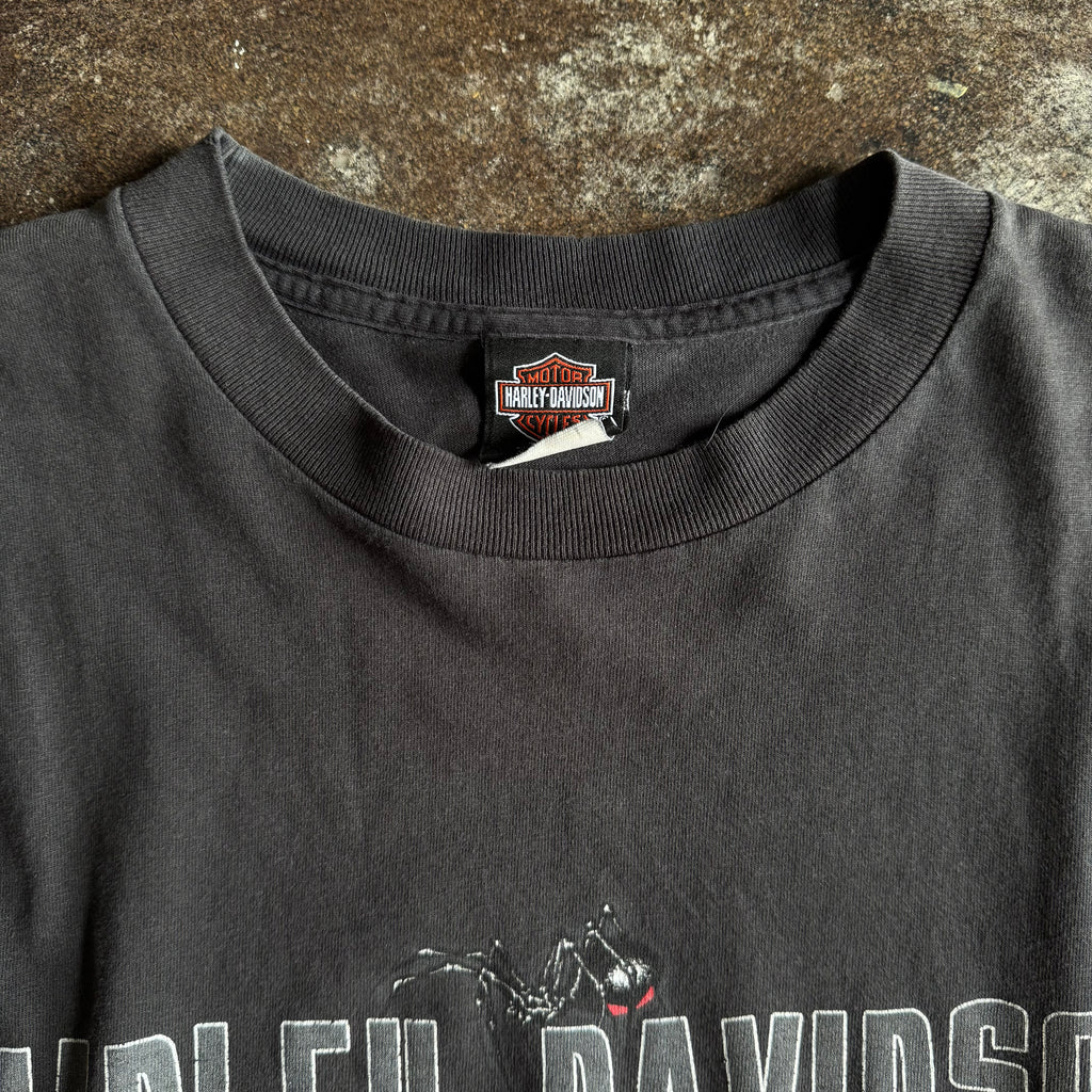 Tag detail on 2004 Harley-Davidson spiderweb longsleeve