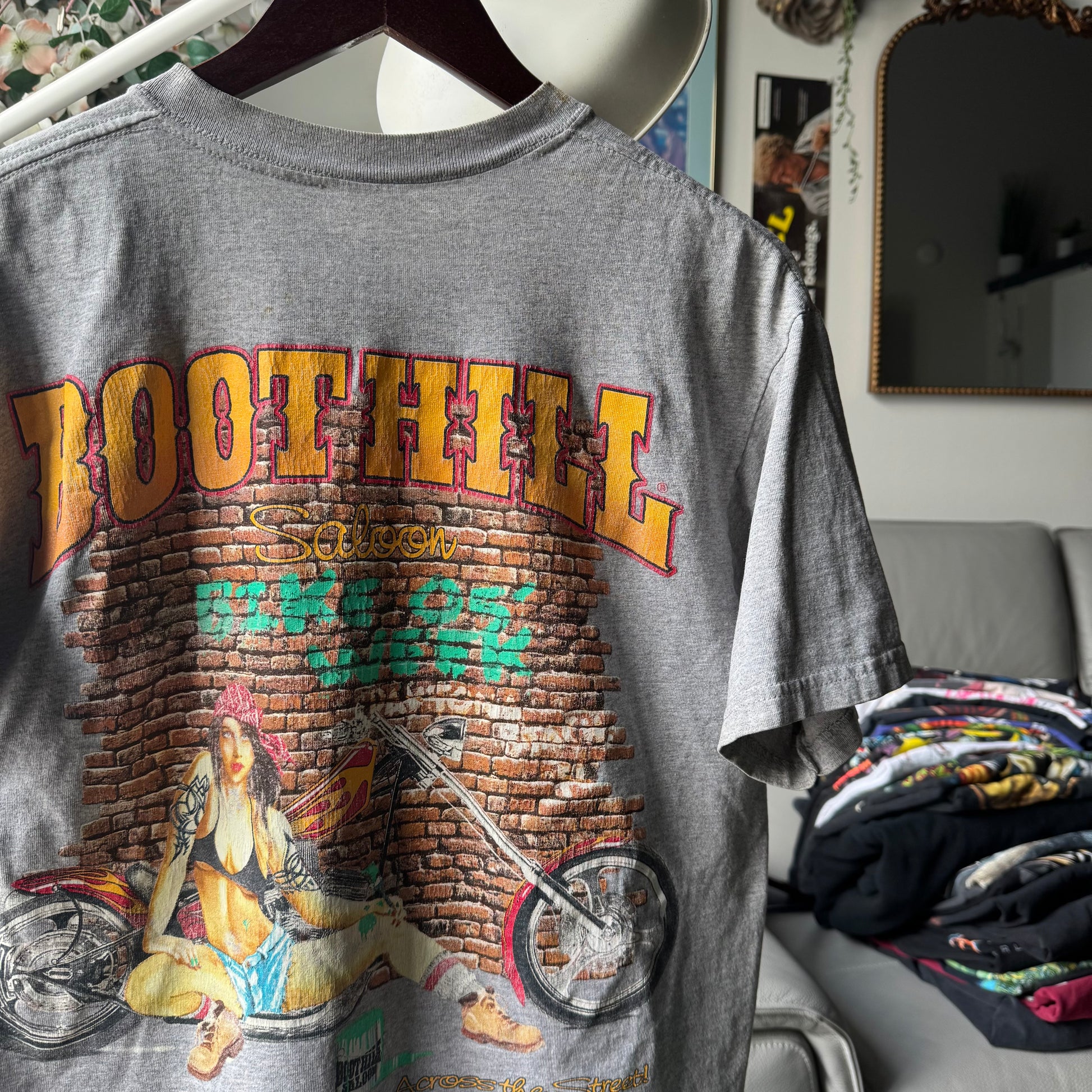 Y2K Boot Hill Biker Bar MILF Pocket Tee Size L