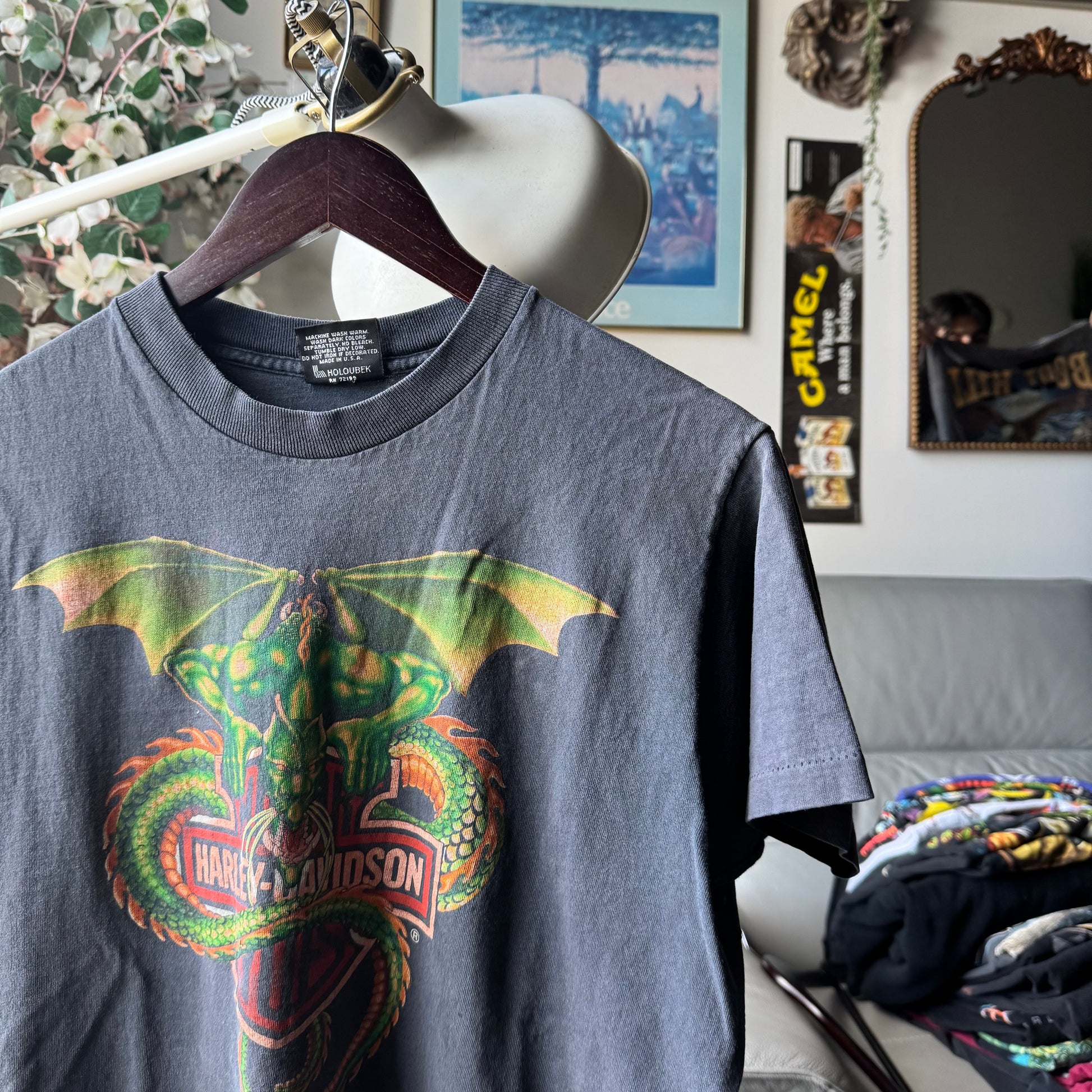 90’s Harley Davidson Gargoyle Emblem Sun Faded Tee Size M