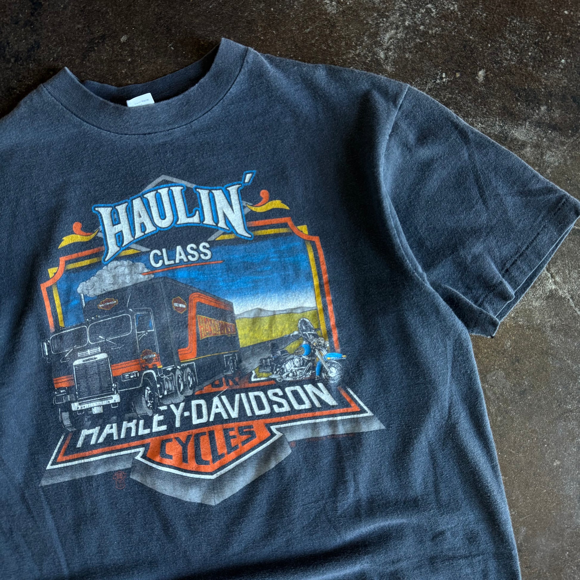 80’s Harley “Haulin’ Class” Sun Faded Trucker Tee (L)