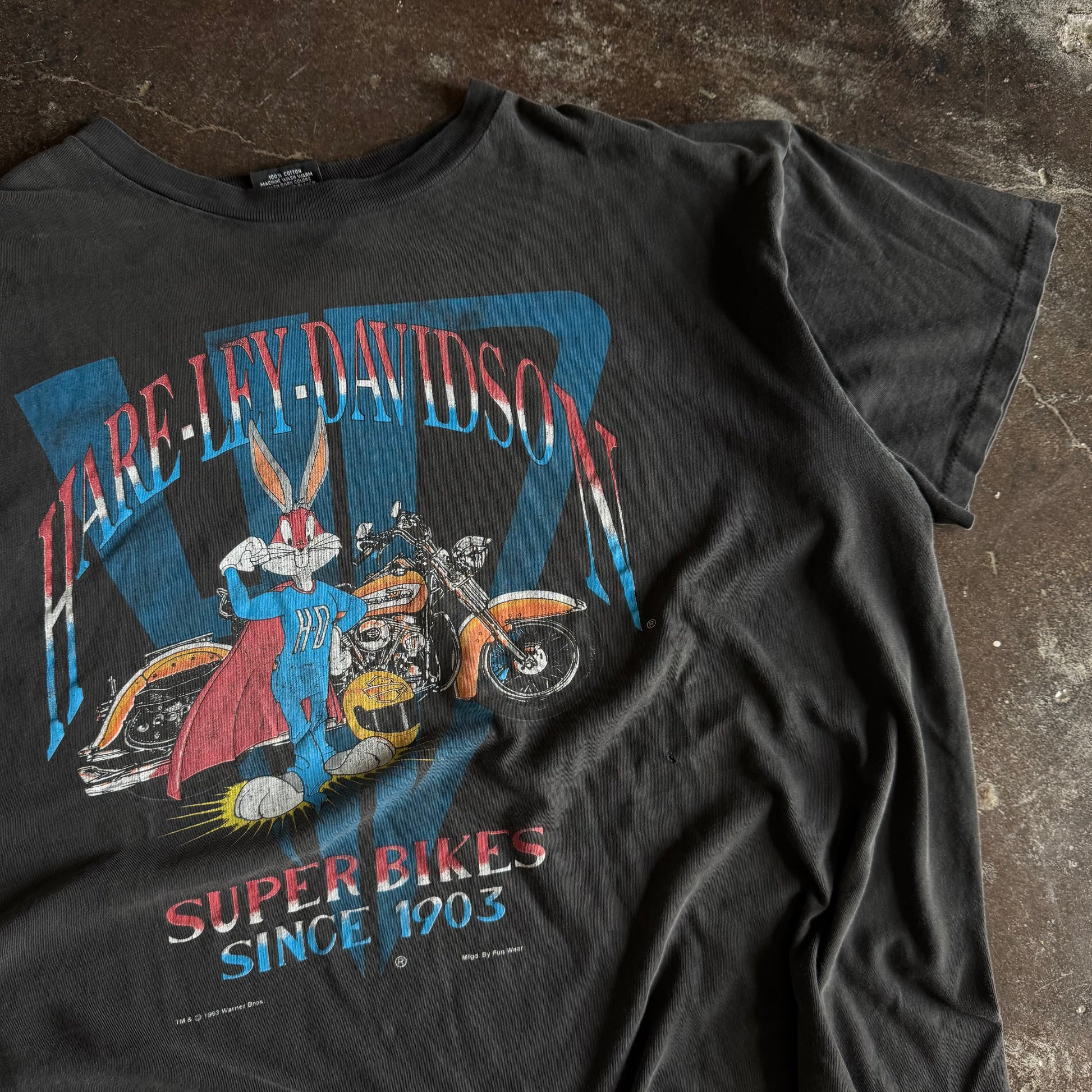 90’s Harley Bugs Bunny Super Bikes Sun Faded Tee (XL)