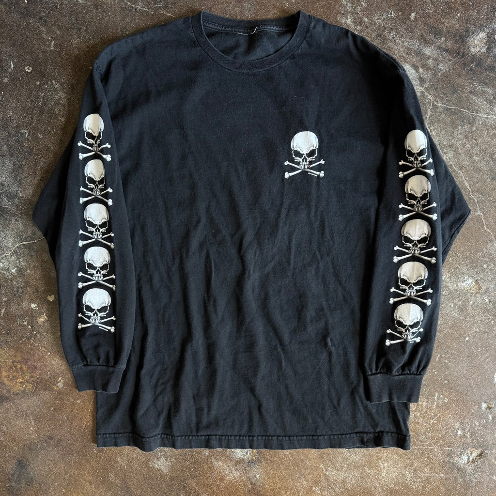 Y2K Skull and Crossbones Long Sleeve (XL)