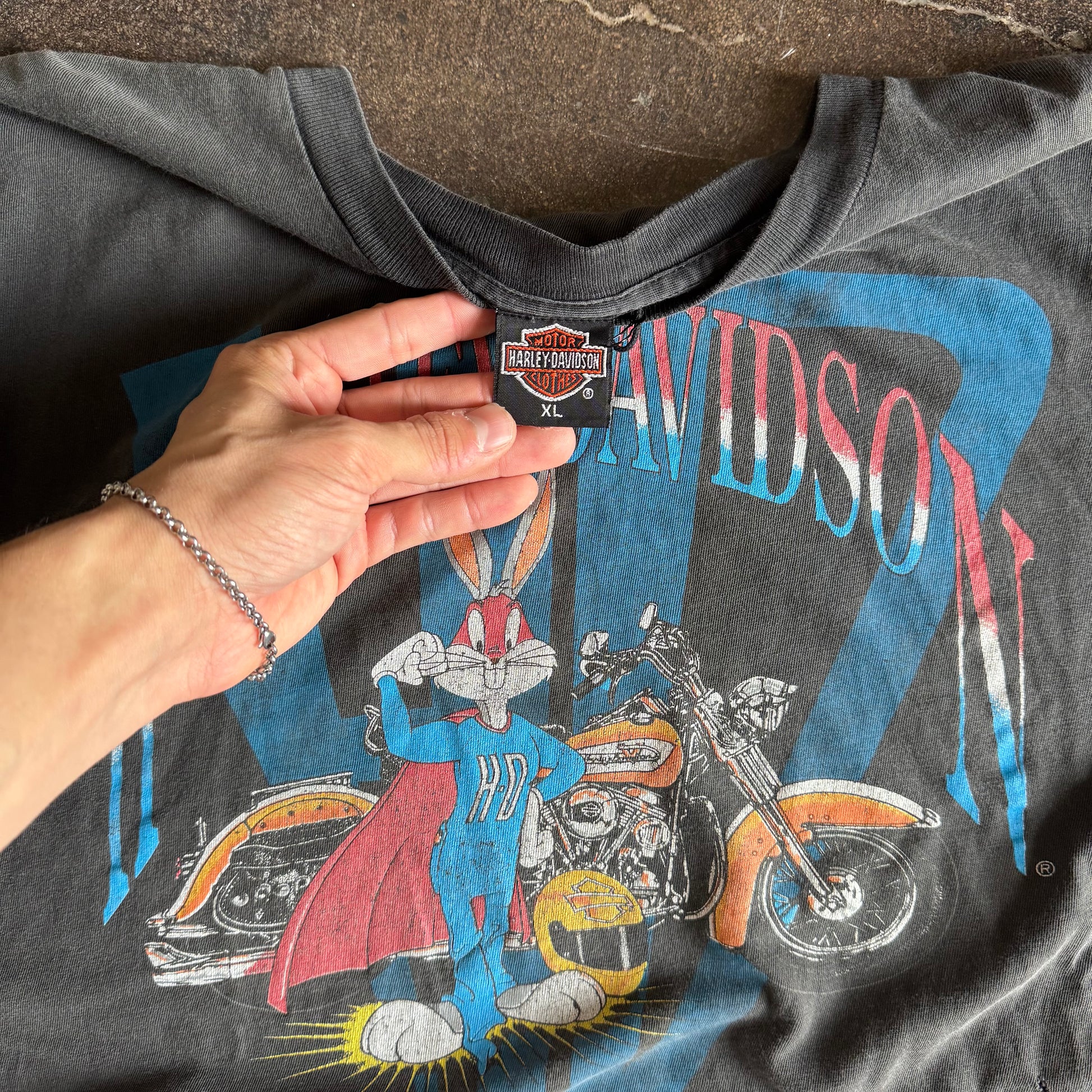90’s Harley Bugs Bunny Super Bikes Sun Faded Tee (XL)