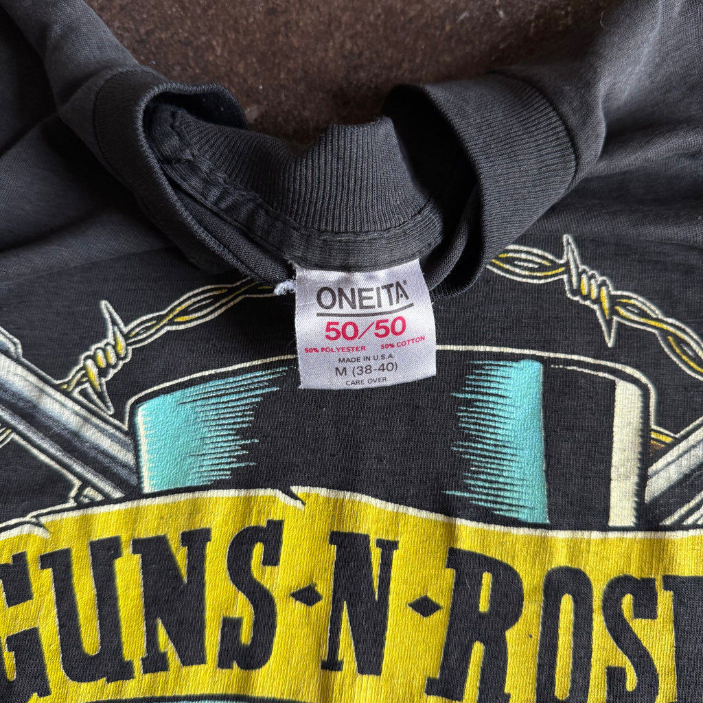 90’s Guns N Roses Skull Band Tour Tee (M)