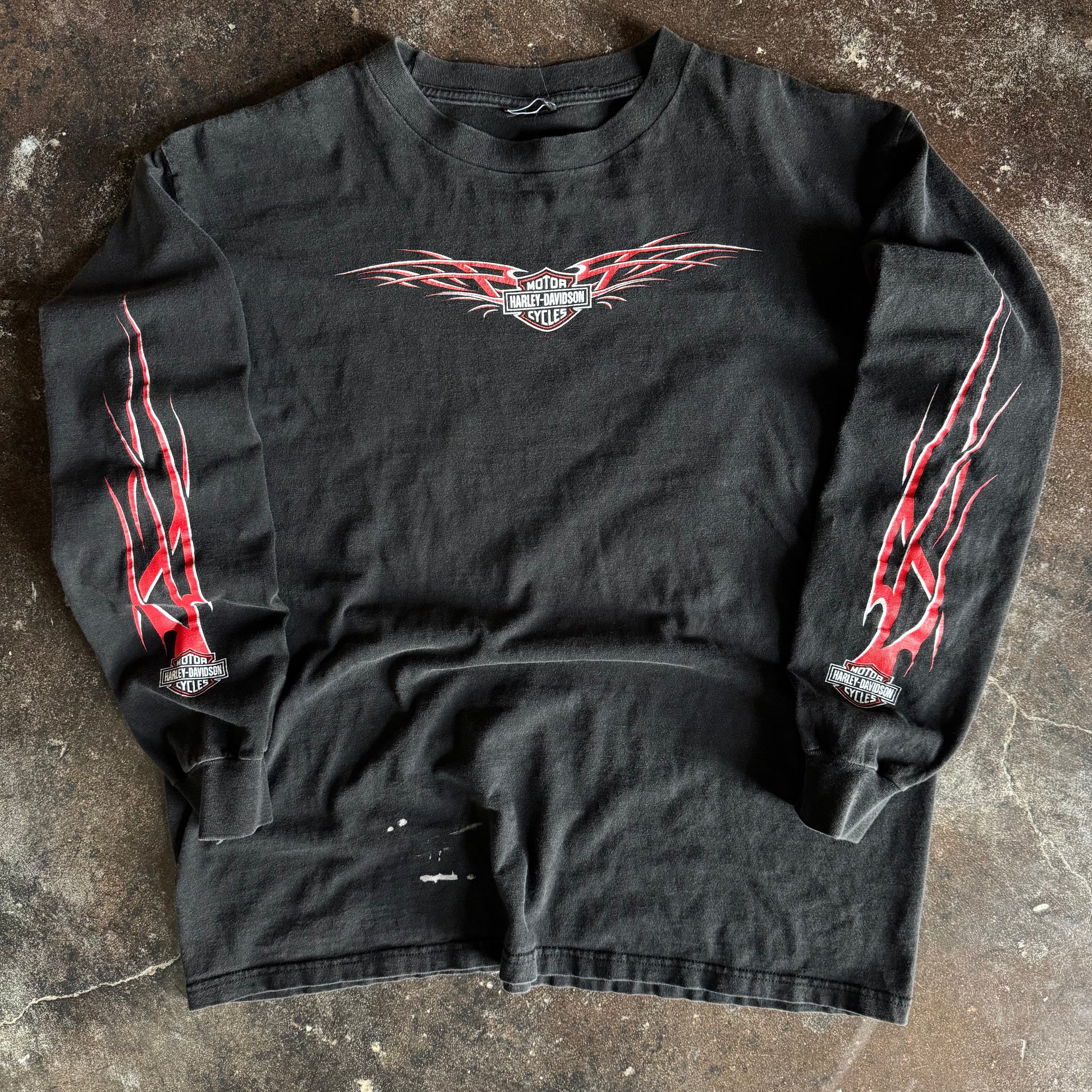 Y2K Harley Davidson Red Tribal Flame Chi-Town Sleeve (XL)