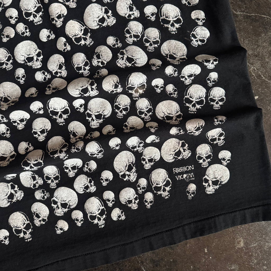90’s Fashion Victim Skull Pile AOP Tee (XL)
