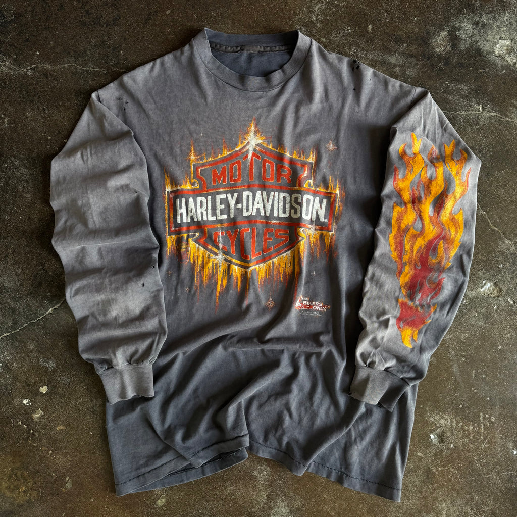 Vintage 1980s Harley-Davidson shining shield sun faded flame longsleeve t-shirt with flame sleeve prints size XL