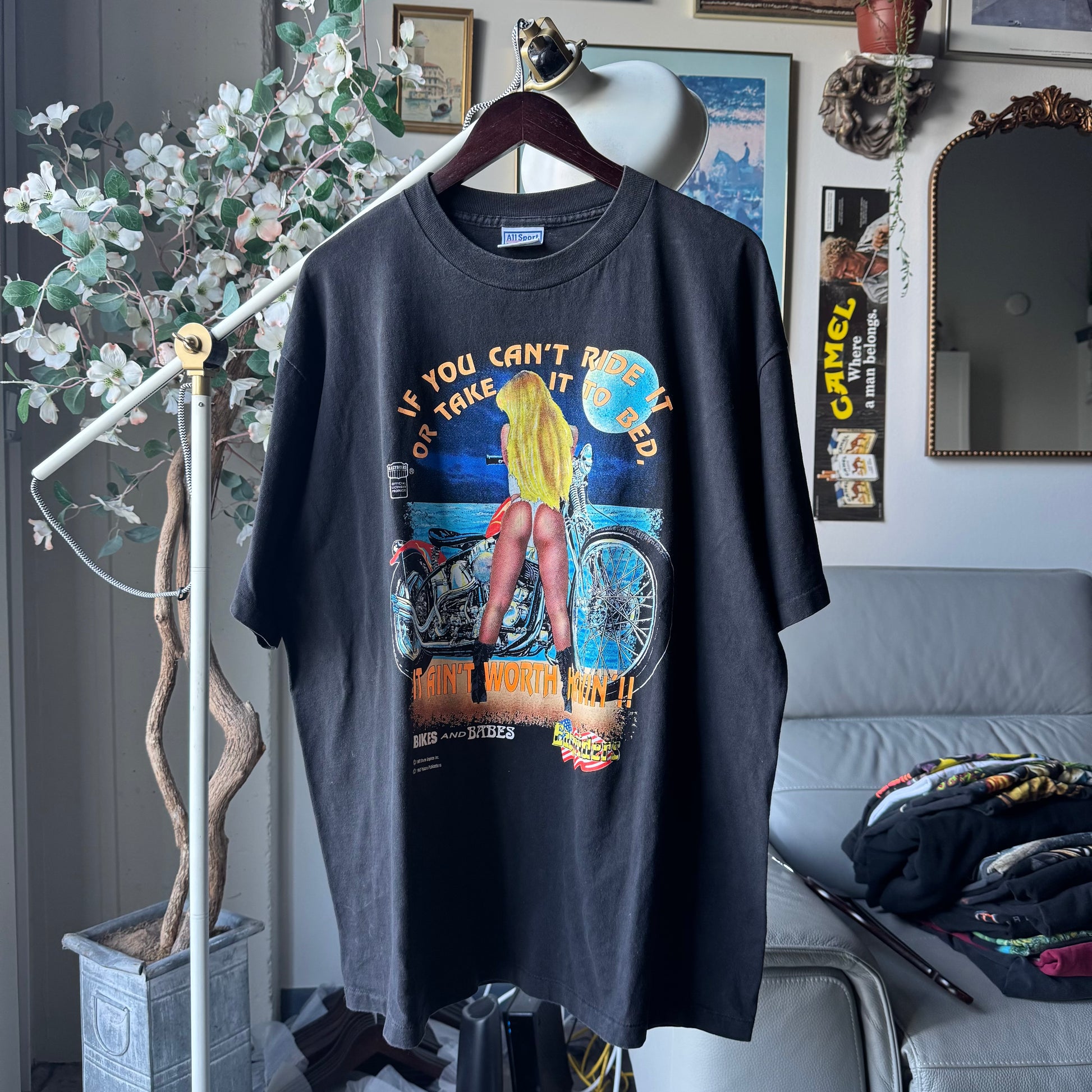 90’s Easyriders Magazine MILF “It Ain’t Worth Havin’!!” Tee Size XXL