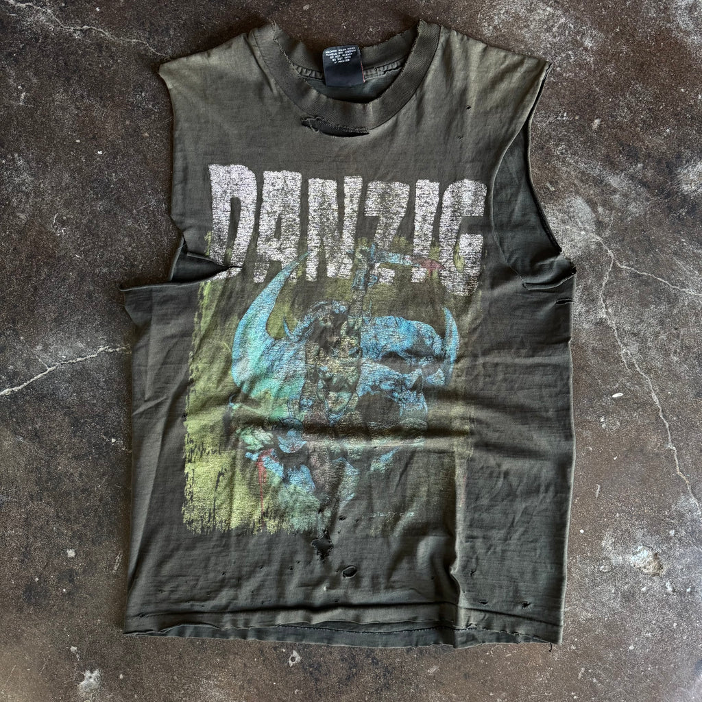 90’s Danzig Faded & Thrashed Cut-Off Band Tee (M)