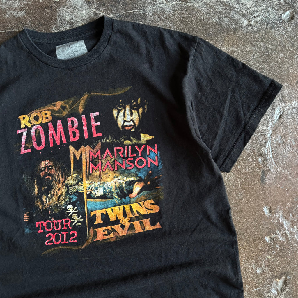 Tag detail on 2012 Rob Zombie Marilyn Manson Twins of Evil tour tee