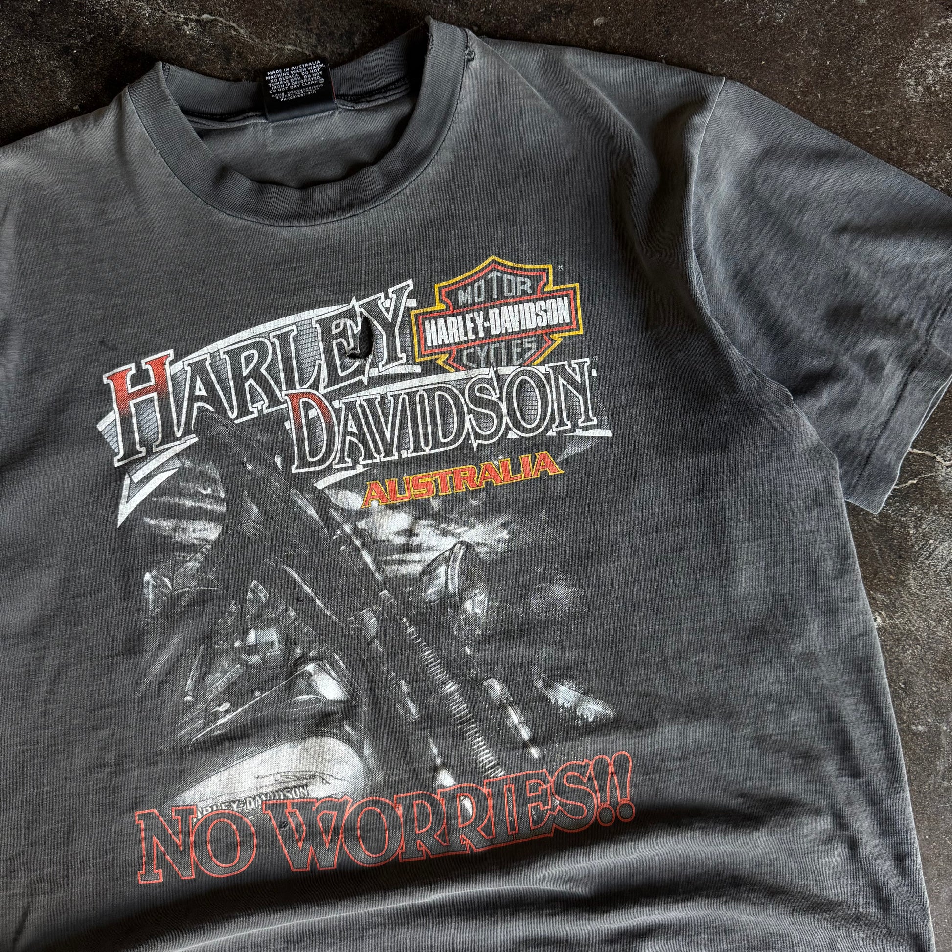 90’s Harley “No Worries” Australia Sun Faded Tee (L)