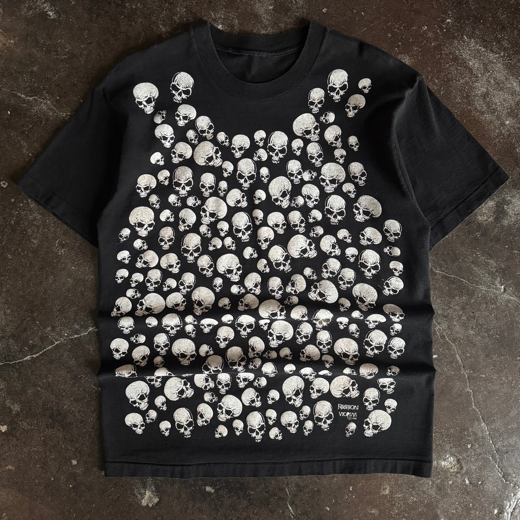 90’s Fashion Victim Skull Pile AOP Tee (XL)