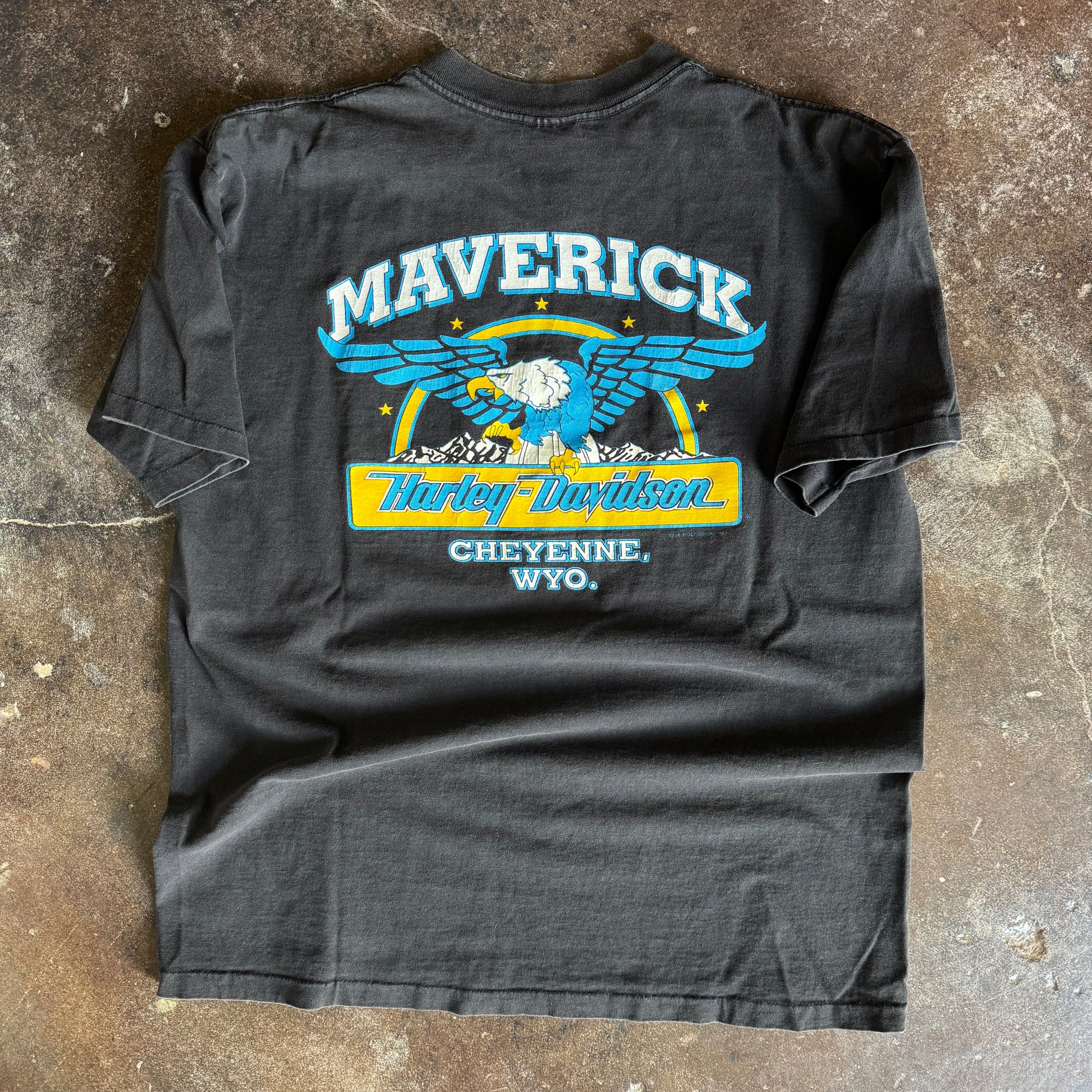 90’s Harley Davidson Wolf Howl Maverick Nature Tee (L)