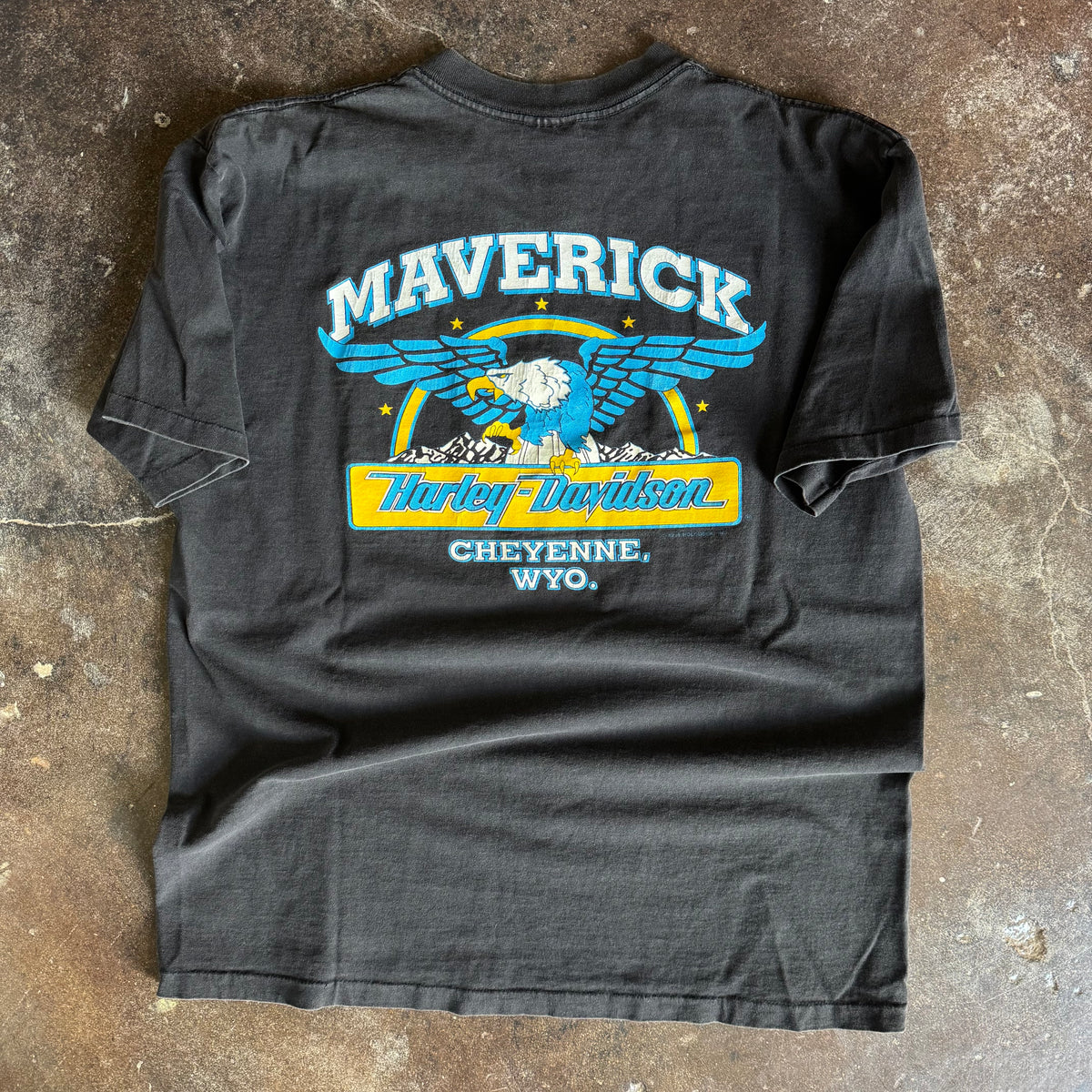 90’s Harley Davidson Wolf Howl Maverick Nature Tee (L)