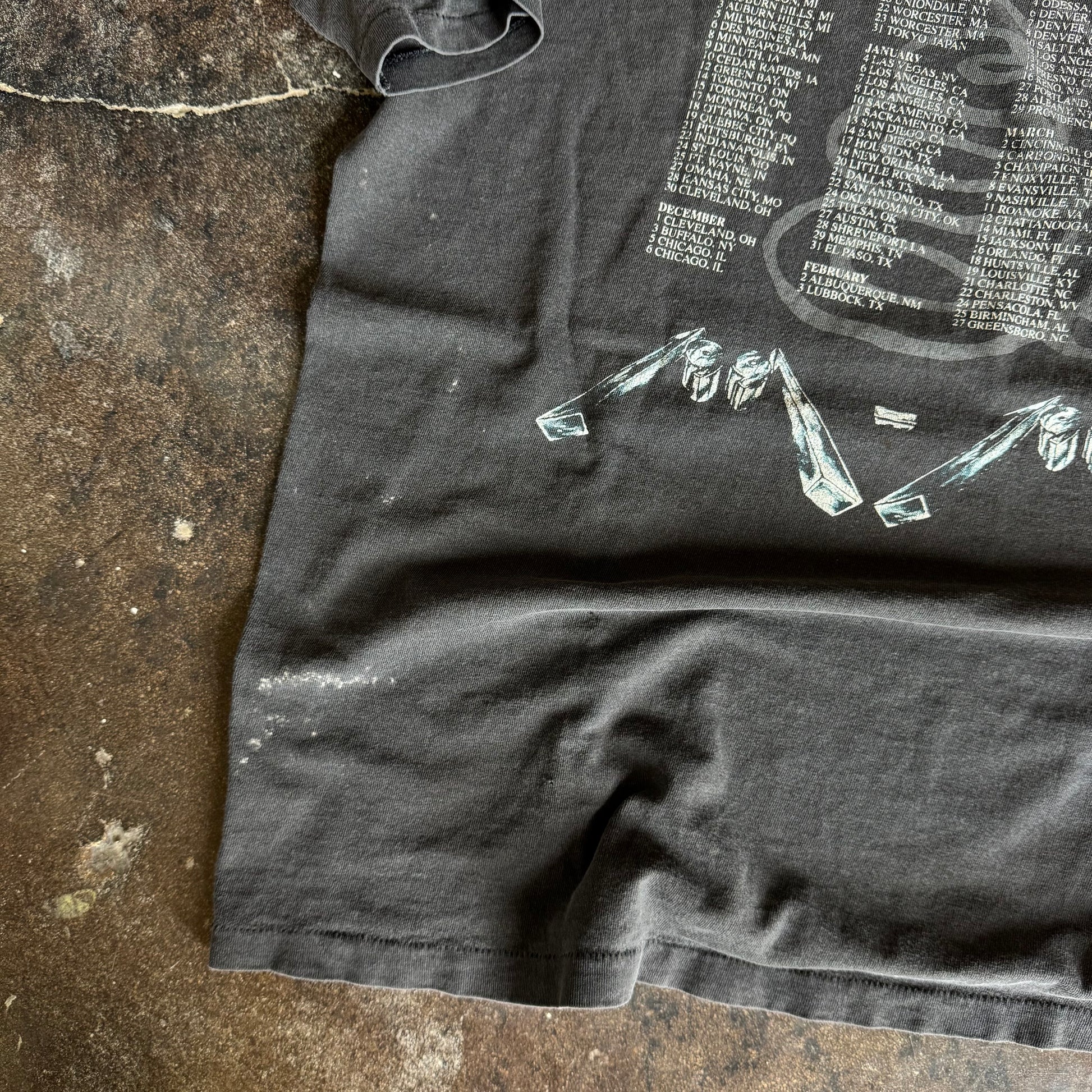 90’s Metallica Faces Sun Faded Tour Tee (XL)