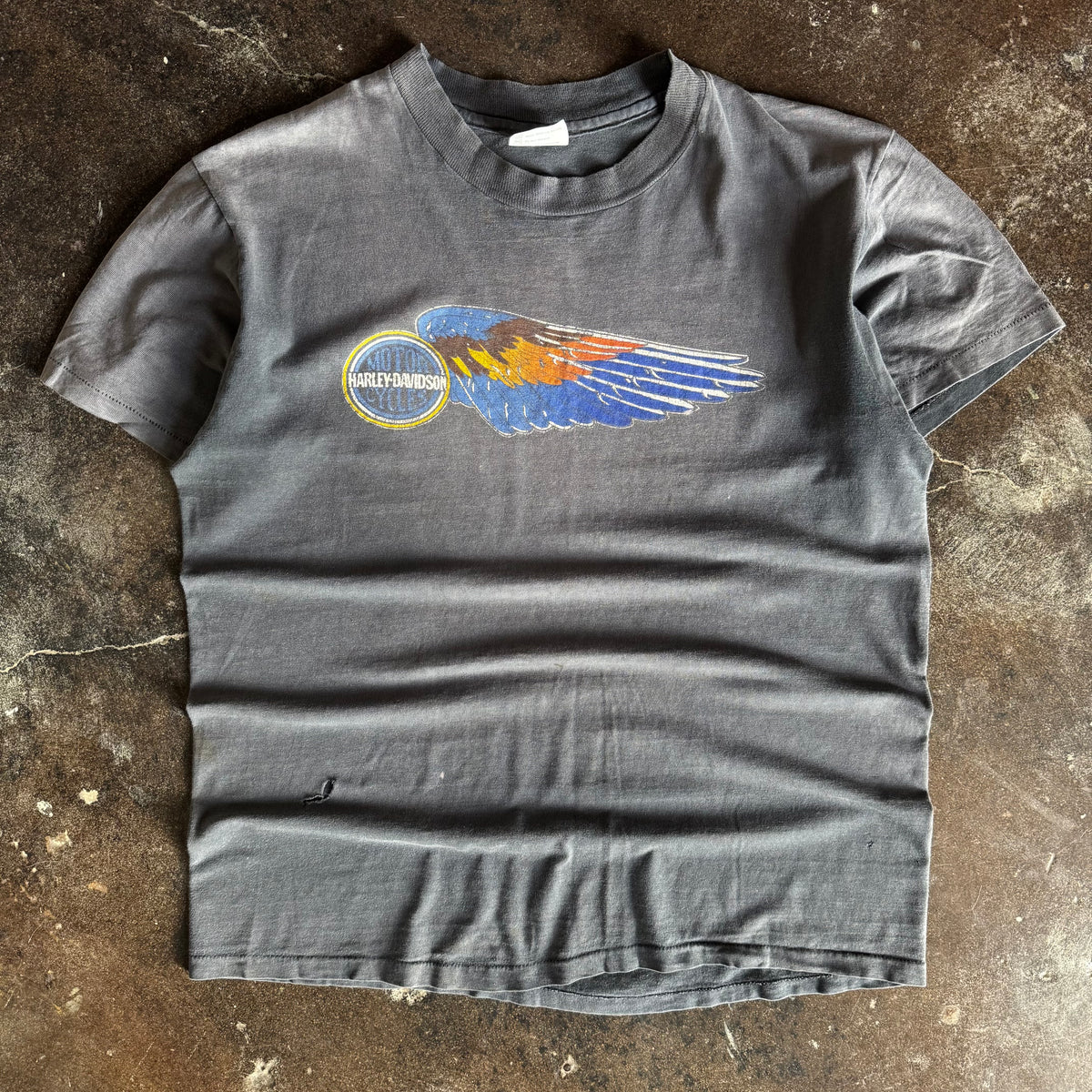 80’s Harley Winged Emblem Faded Tee (L)