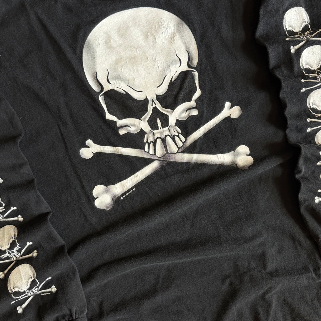 Y2K Skull and Crossbones Long Sleeve (XL)
